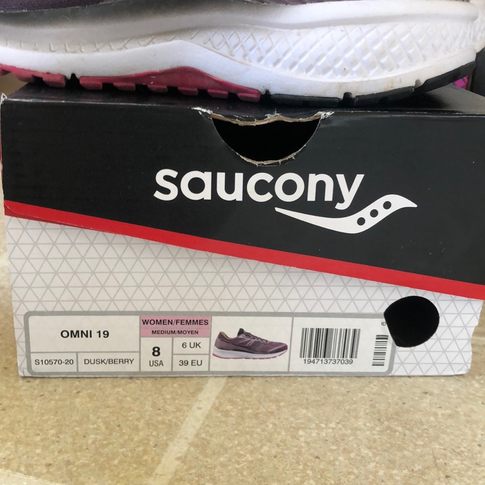 Women’s Saucony Omni Running Shoe